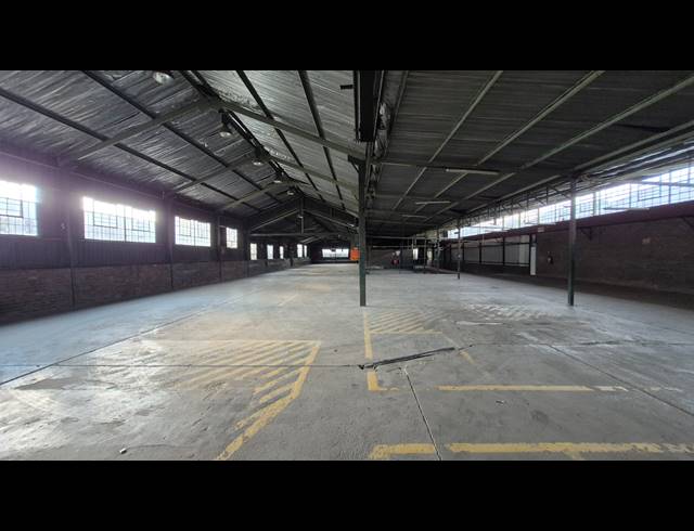 1,149M² FACTORY TO LET IN ANDERBOLT